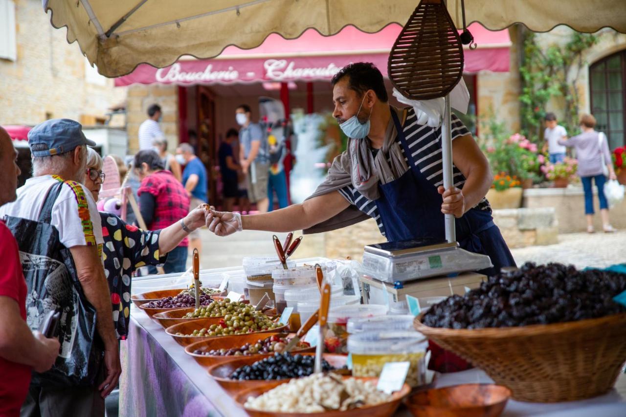 فندق Le Bon Chemin Roulotte Sainte-Nathalène المظهر الخارجي الصورة